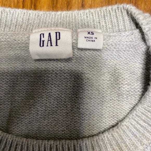 GAP sweater - Picture 6 of 6